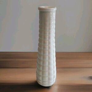 E O Brody Vintage White Milk Glass Bud Vase Quilted Pattern Corn Cob Look 8.5"